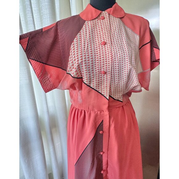 Vintage 80s shirtdress, coral, peach geometric print, batwing short sleeves - Picture 3 of 9